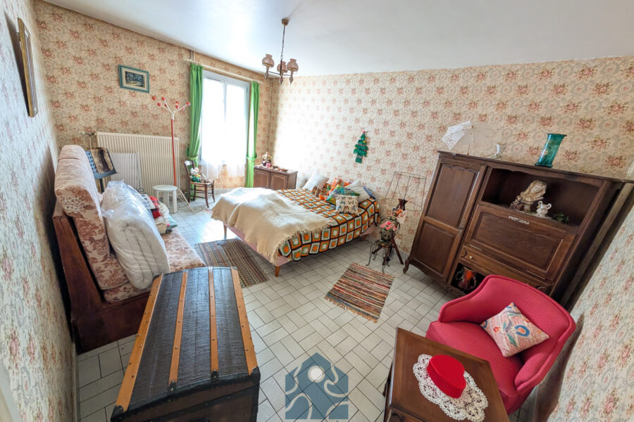 Maison à vendre à Marsac-en-livradois — Vue parc & jardin — photo 14