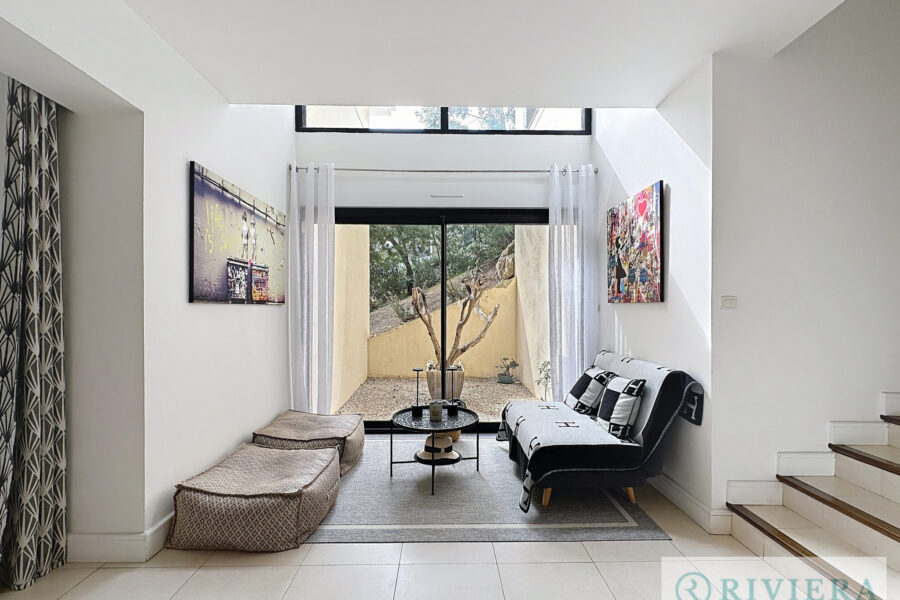 Maison à vendre à Mandelieu-la-napoule — Vue mer — photo 15
