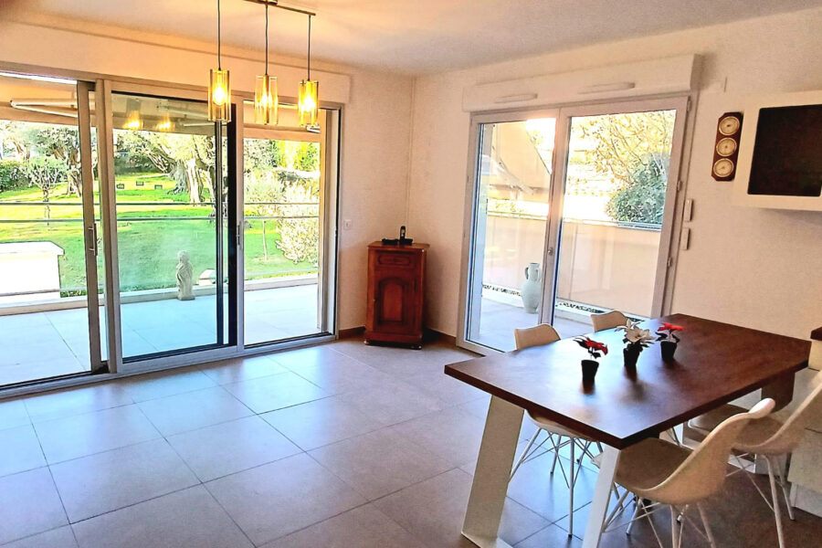 Appartement à vendre à Antibes — Vue mer — photo 3