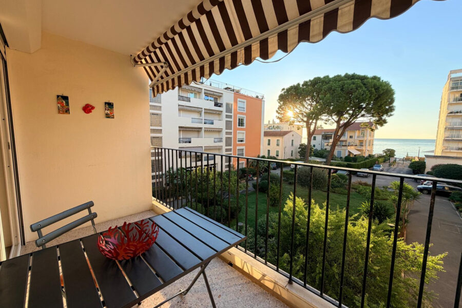 Appartement à vendre à Roquebrune-cap-martin — Vue mer — photo 4