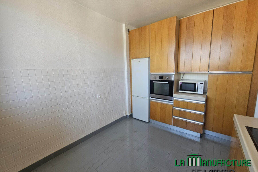 Appartement à vendre à Saint-Étienne — Vue sur la ville — photo 8