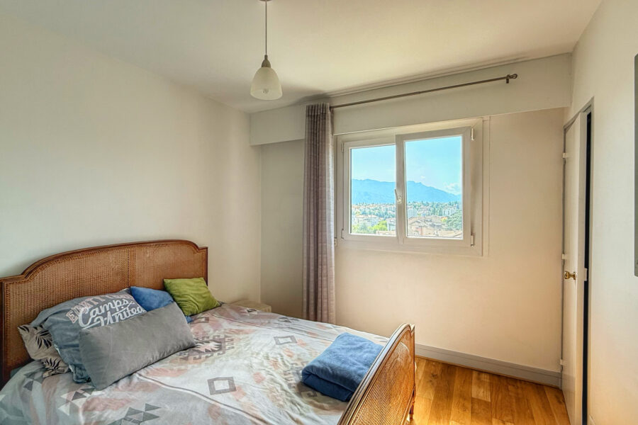 Appartement à vendre à Voiron — Vue sur la ville — photo 9