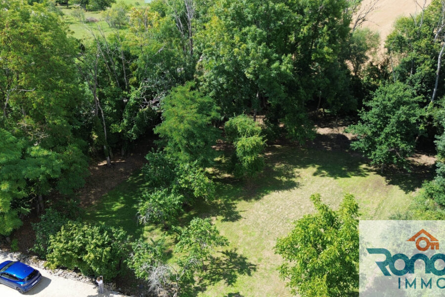 Terrain à vendre à Fontaine-française — Vue dégagée — photo 1