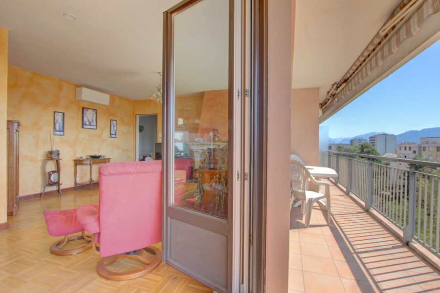 Appartement à vendre à Annecy — Vue montagne — photo 9