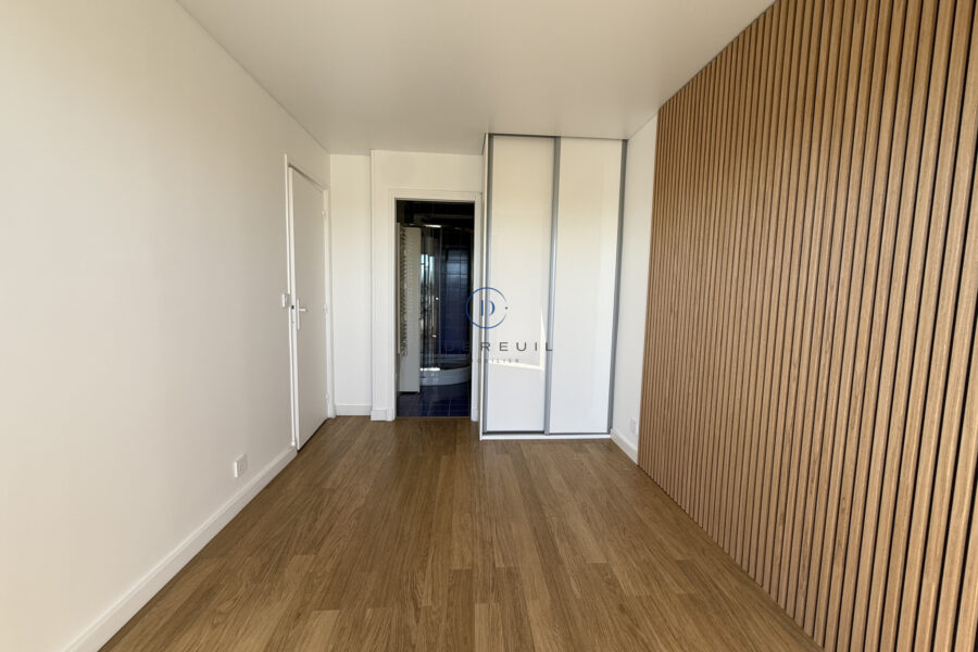 Appartement à louer à Courbevoie — Vue sur la ville — photo 9