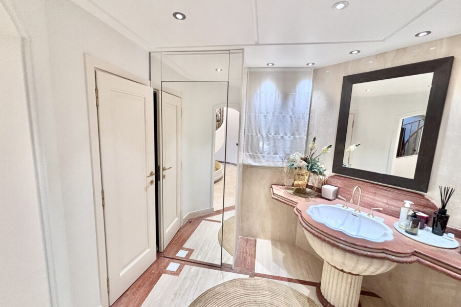 Maison à vendre à Mougins — Vue dégagée — photo 18