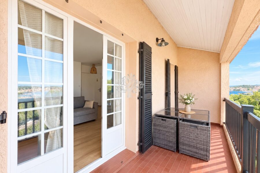 Appartement à vendre à Six-fours-les-plages — Vue mer — photo 6