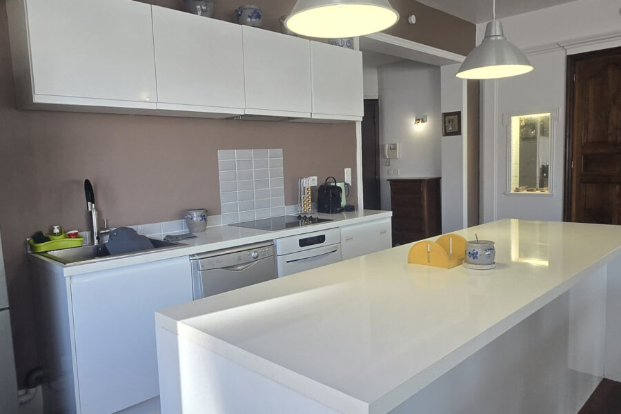 Appartement à louer à Marseille — Vue marina & port — photo 5