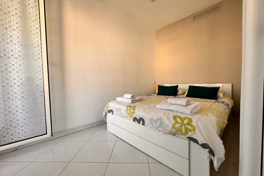 Appartement à louer à Menton — Vue sur la ville — photo 4