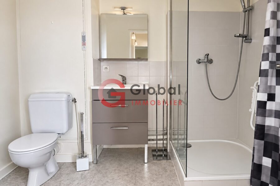 Appartement à vendre à Chamalières — Vue parc & jardin — photo 4