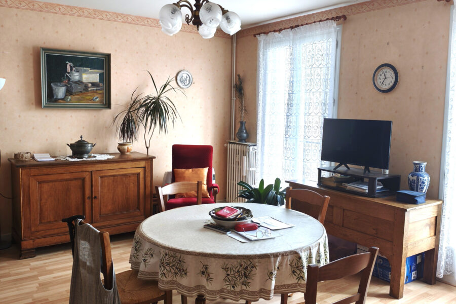 Appartement à vendre à Autun — Vue sur la ville — photo 2