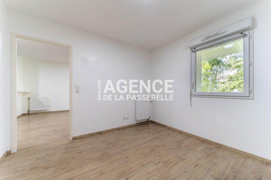 Appartement à vendre à Saint-andré-lez-lille — Vue parc & jardin — photo 3