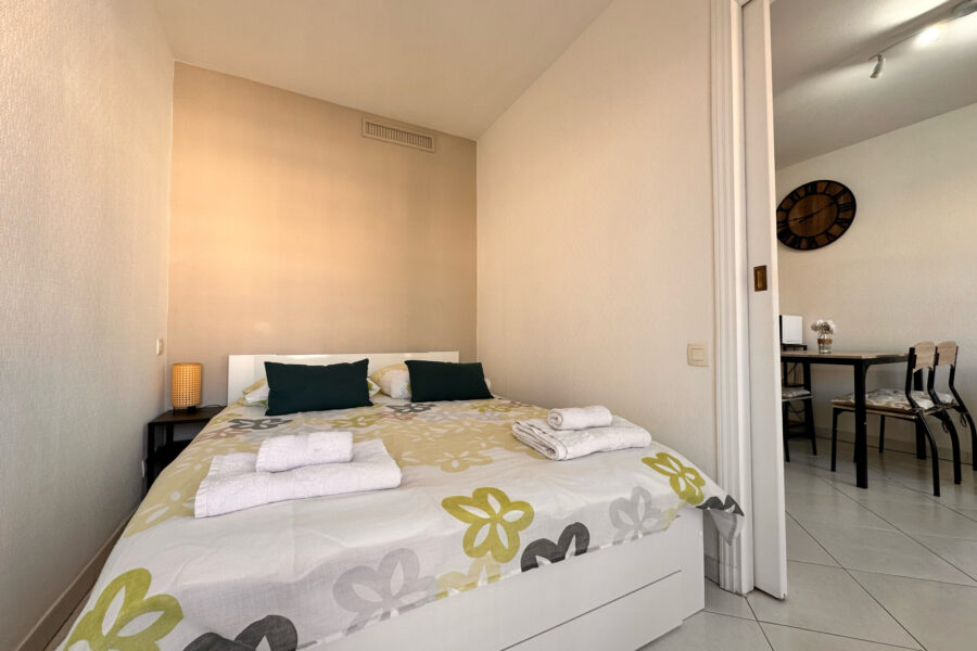 Appartement à louer à Menton — Vue sur la ville — photo 5