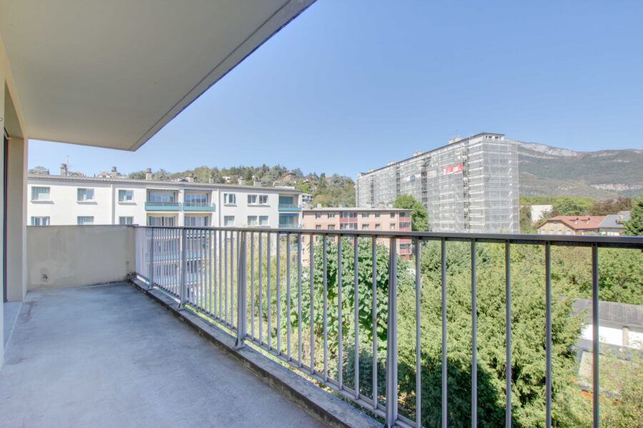 Appartement à vendre à Chambéry — Vue montagne — photo 8