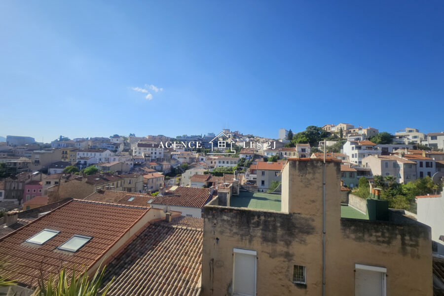 Appartement à vendre à Marseille — Vue sur la ville — photo 7