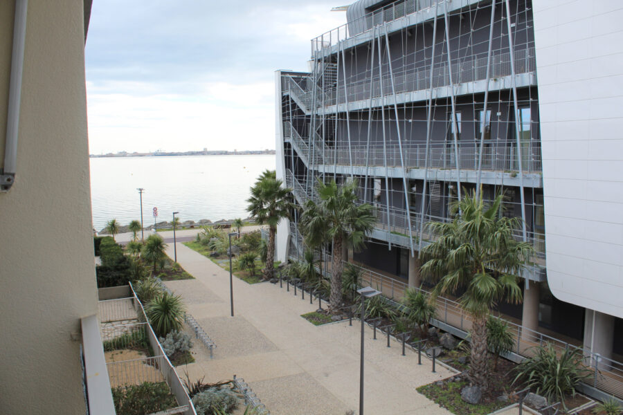 Appartement à vendre à Balaruc-les-bains — Vue mer — photo 1