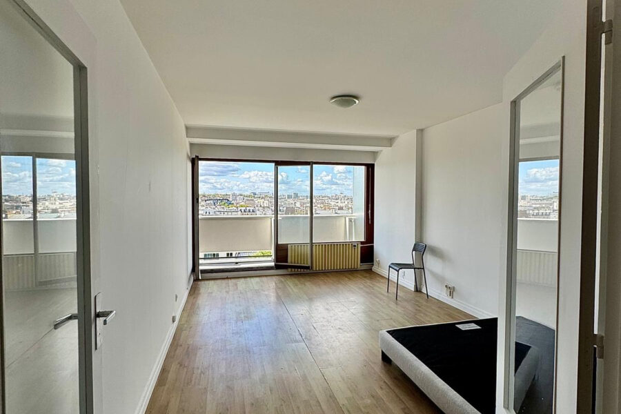 Appartement à vendre à Paris — Vue sur la ville — photo 3