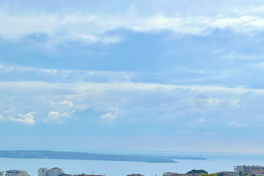 Appartement à vendre à Cannes — Vue mer — photo 1