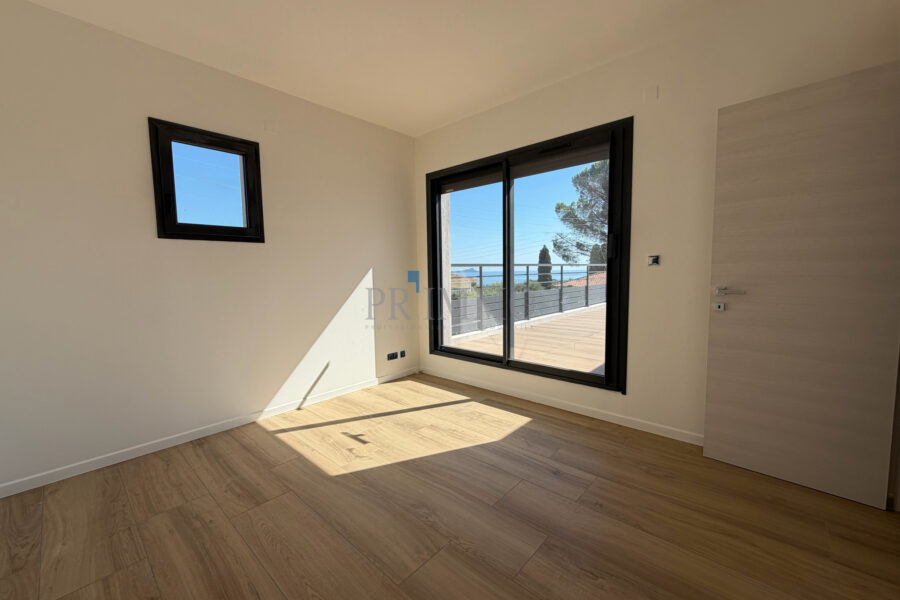 Maison à vendre à Fréjus — Vue mer — photo 6
