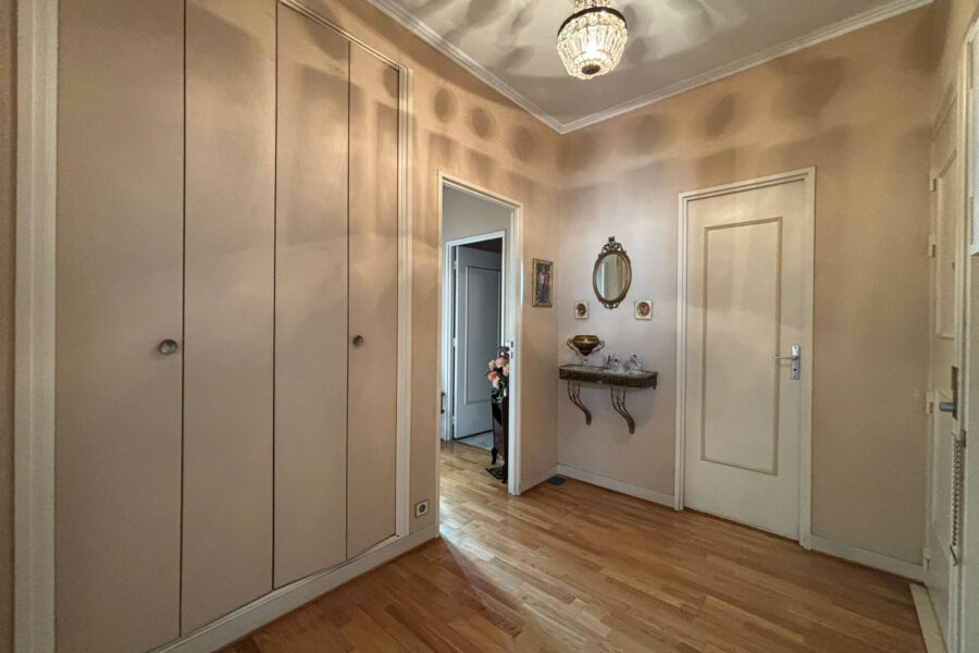 Appartement à vendre à Saint-maur-des-fossés — Vue sur la ville — photo 3