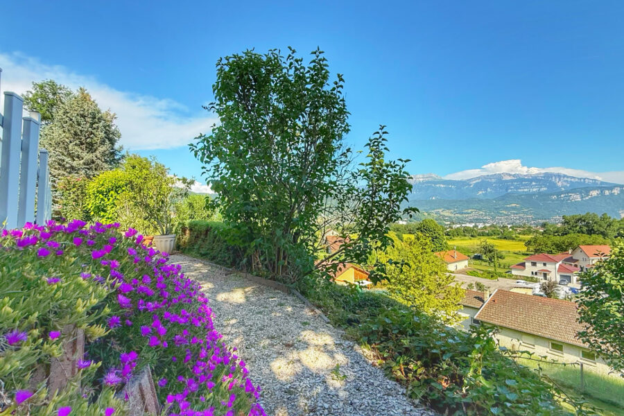 Maison à vendre à Voiron — Vue montagne — photo 9