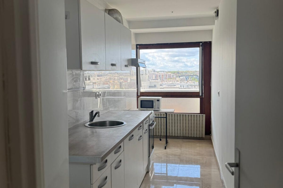 Appartement à vendre à Paris — Vue sur la ville — photo 5