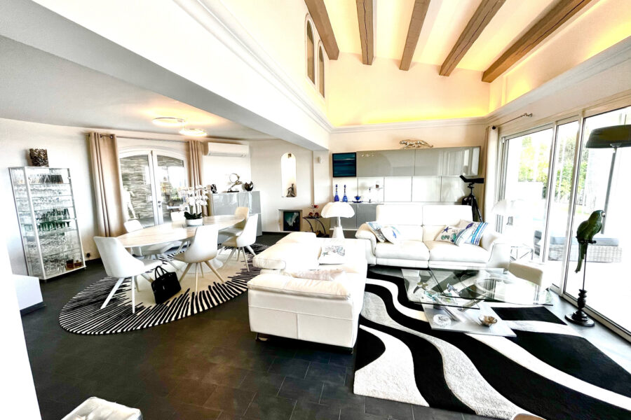 Maison à vendre à Mandelieu-la-napoule — Vue mer — photo 10