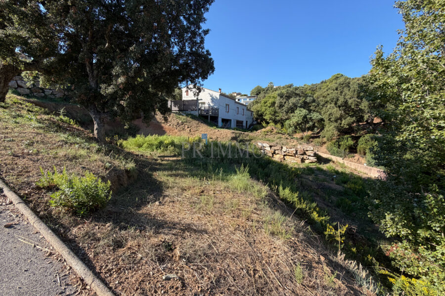 Terrain à vendre à Fréjus — Vue dégagée — photo 1