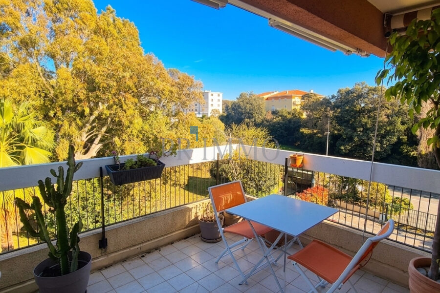 Appartement à vendre à Boulouris — Vue parc & jardin — photo 1