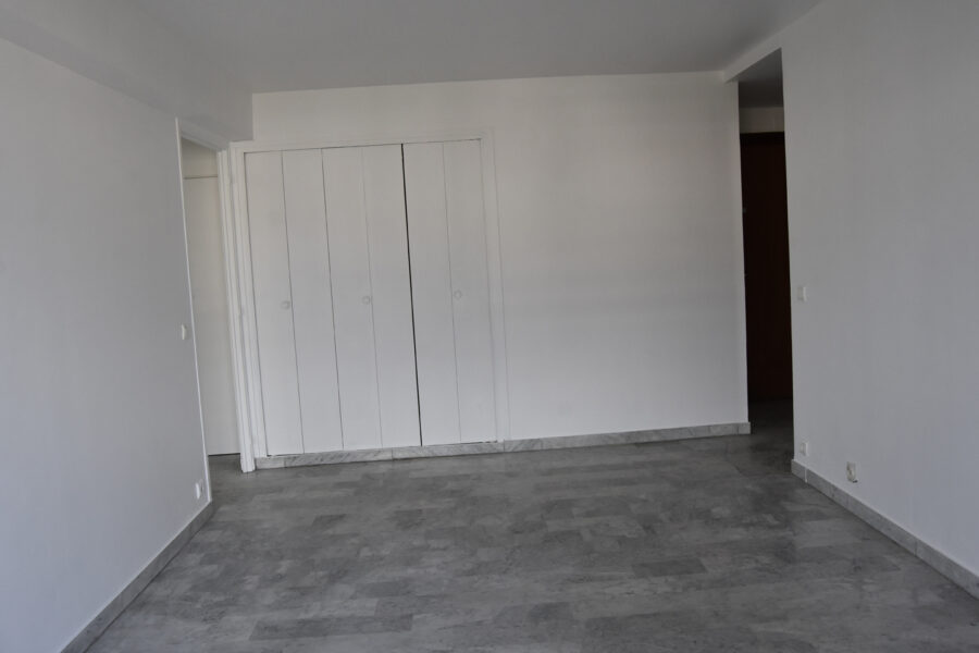 Appartement à vendre à Cannes — Vue sur la ville — photo 7