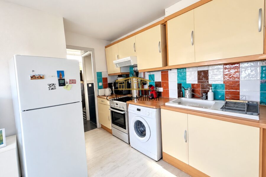 Appartement à vendre à Palavas-les-flots — Vue sur la ville — photo 3
