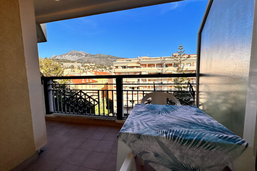 Appartement à louer à Menton — Vue sur la ville — photo 9