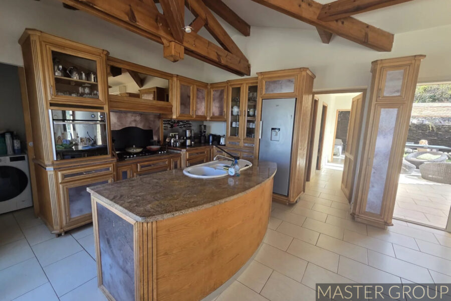 Maison à vendre à Coti-chiavari — Vue mer — photo 5