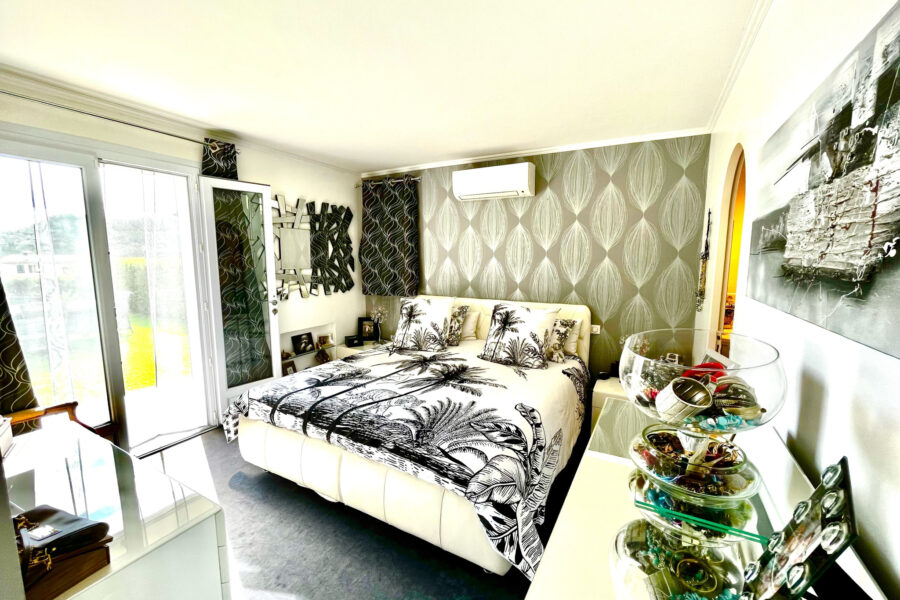 Maison à vendre à Mandelieu-la-napoule — Vue mer — photo 16