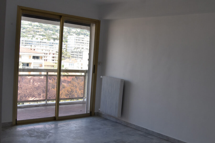 Appartement à vendre à Cannes — Vue sur la ville — photo 6