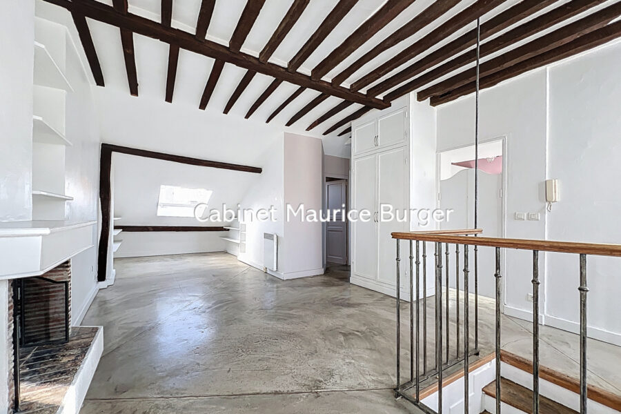 Appartement à vendre à Paris — Vue sur la ville — photo 2