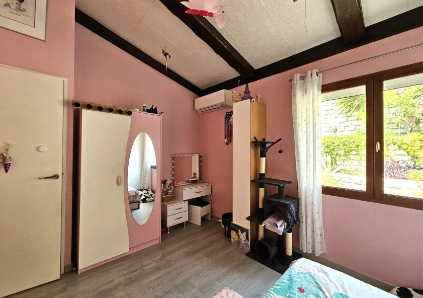 Maison à vendre à La trinité — Vue montagne — photo 6