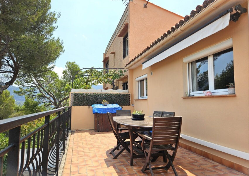 Maison à vendre à La trinité — Vue montagne — photo 11