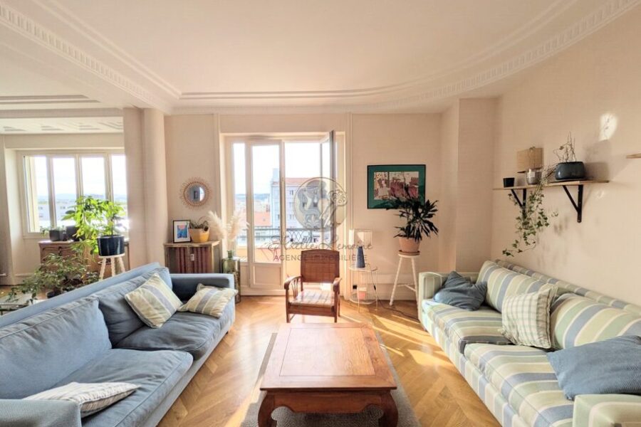 Appartement à vendre à Lyon — Vue sur la ville — photo 3