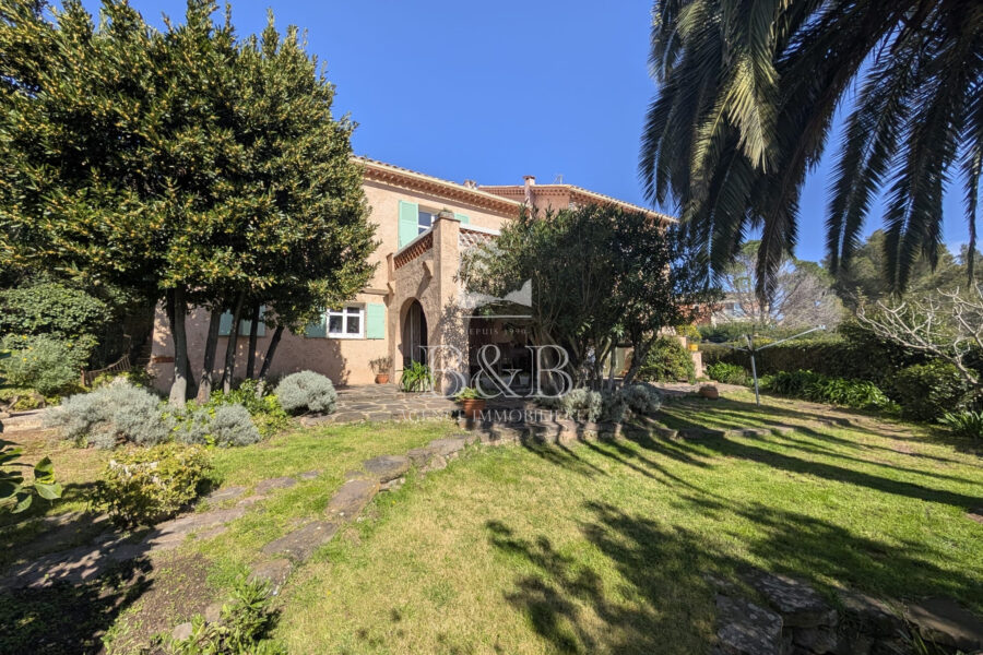 Maison à vendre à Saint-raphaël — Vue nature — photo 4
