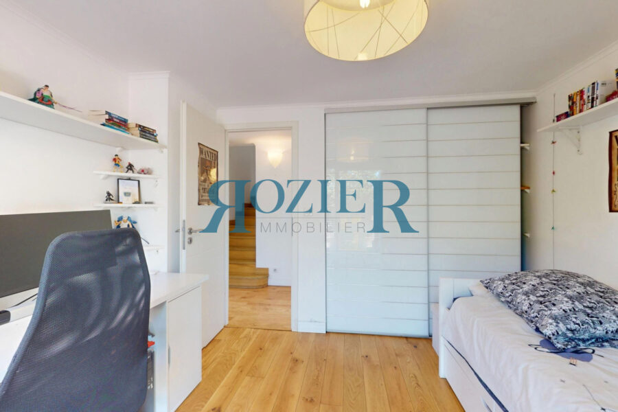 Maison à vendre à Le cannet — Vue sur la ville — photo 12
