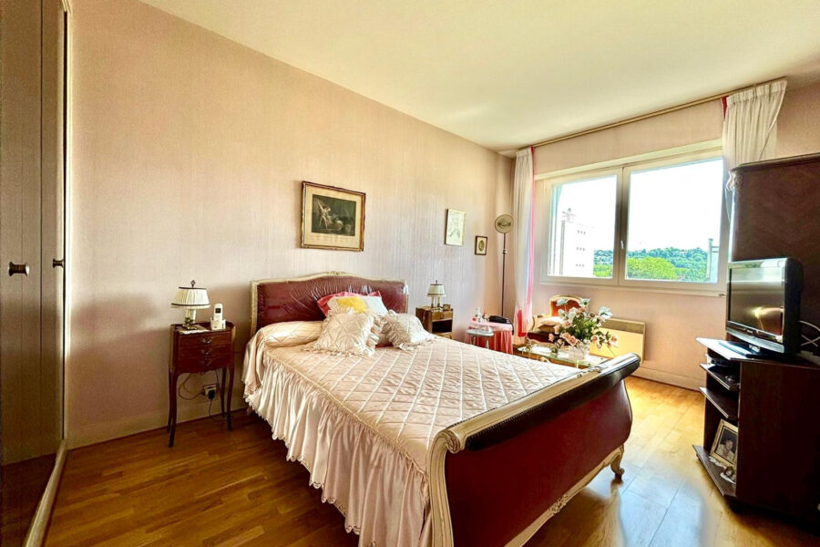 Appartement à vendre à Saint-maur-des-fossés — Vue sur la ville — photo 7