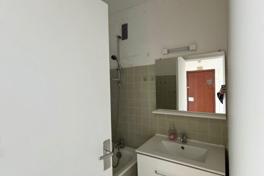 Appartement à vendre à Paris — Vue sur la ville — photo 6