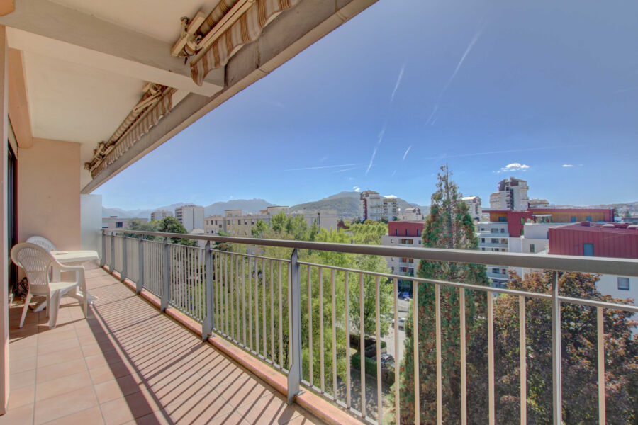 Appartement à vendre à Annecy — Vue montagne — photo 8