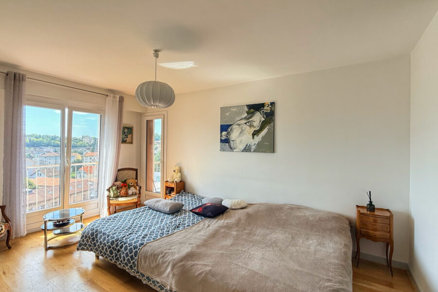 Appartement à vendre à Voiron — Vue sur la ville — photo 7