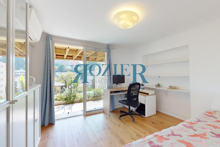 Maison à vendre à Le cannet — Vue sur la ville — photo 9