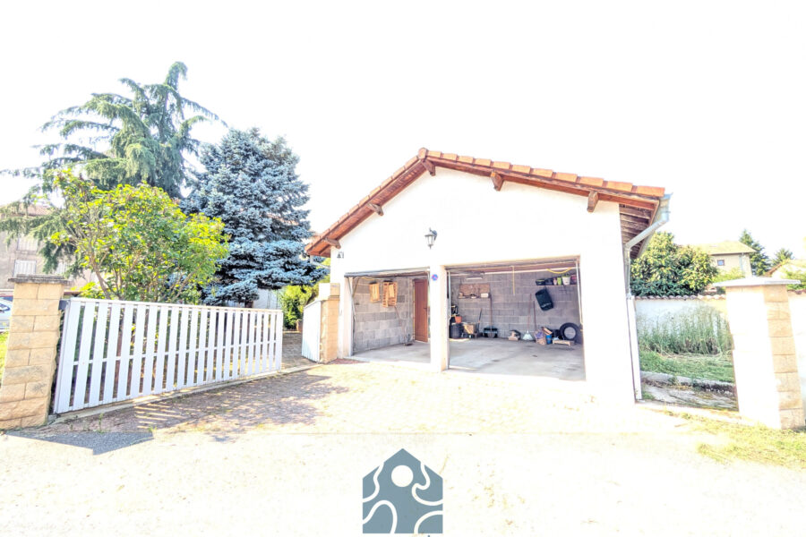 Maison à vendre à Marsac-en-livradois — Vue parc & jardin — photo 17
