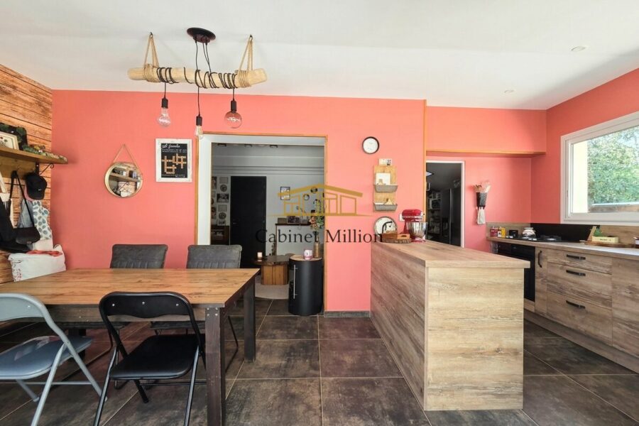 Maison à vendre à Vic-la-gardiole — Vue dégagée — photo 7