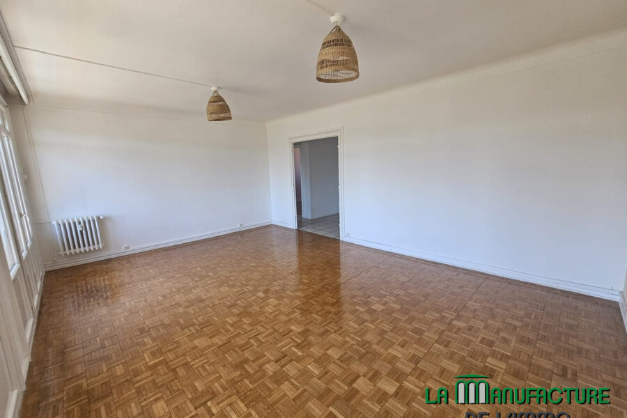 Appartement à vendre à Saint-Étienne — Vue sur la ville — photo 3