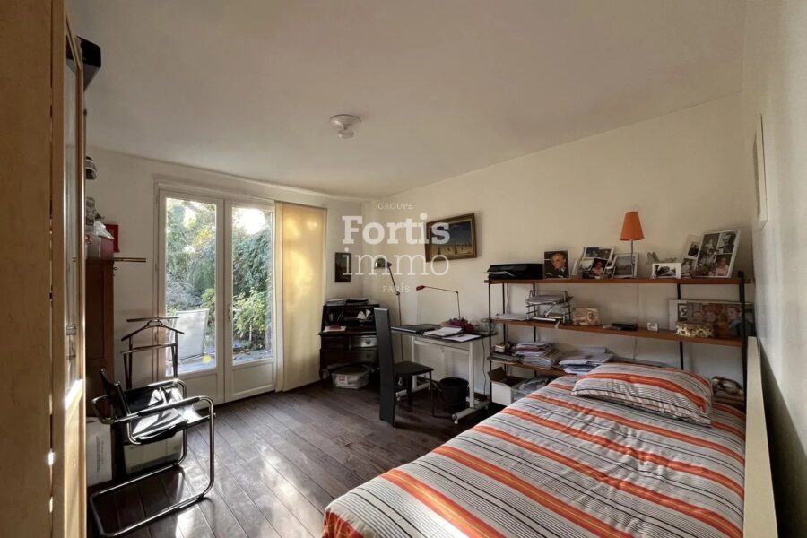 Maison à vendre à Saintry-sur-Seine — Vue parc & jardin — photo 32